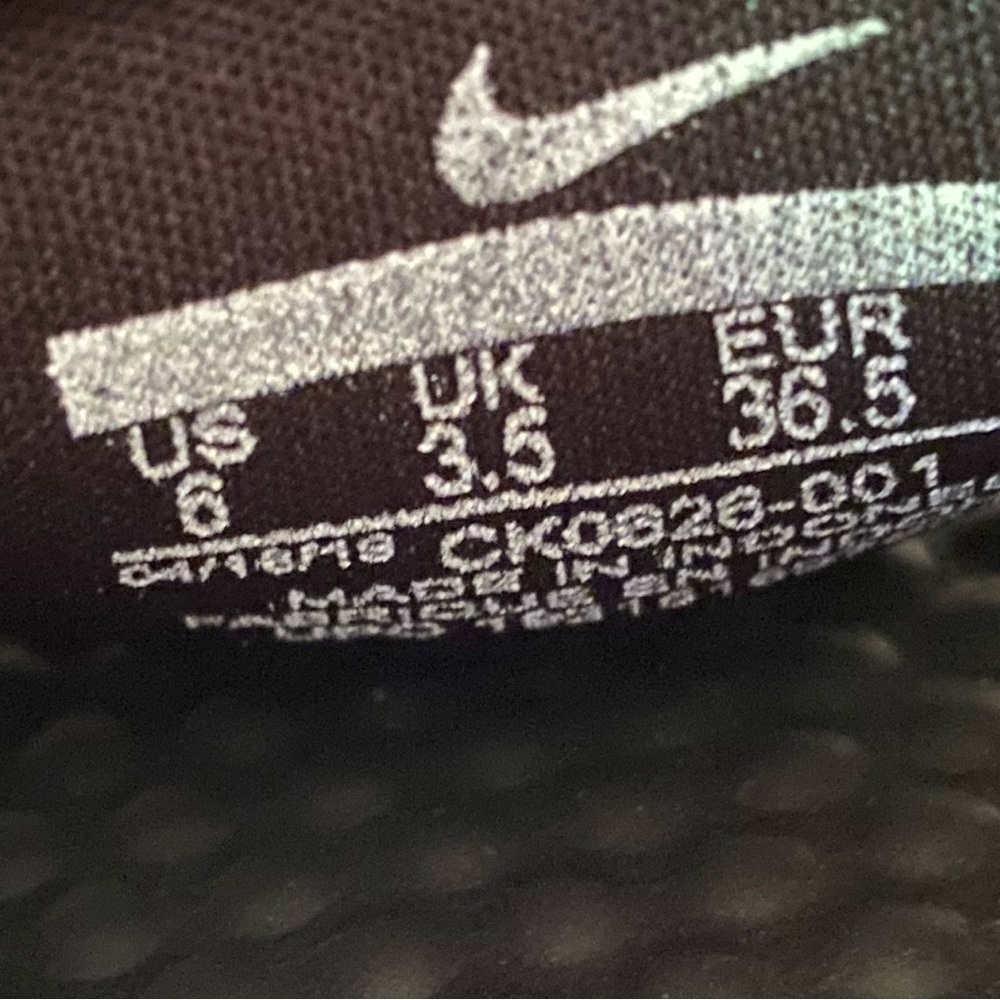 Nike Slides - Picture 4 of 4